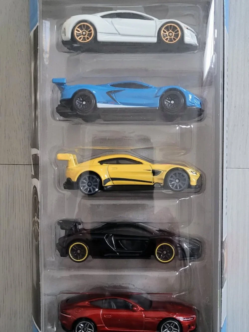 Hot Wheels 2023 5 pack set - HW Motor Show (only one left)